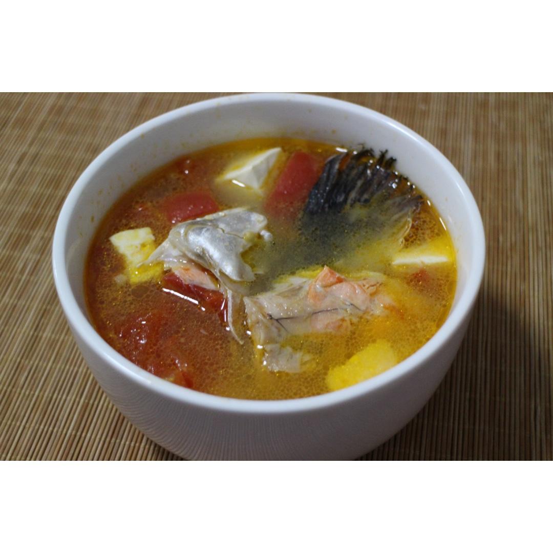 三文鱼头豆腐汤