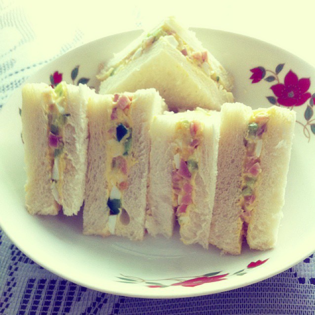 鸡蛋三明治