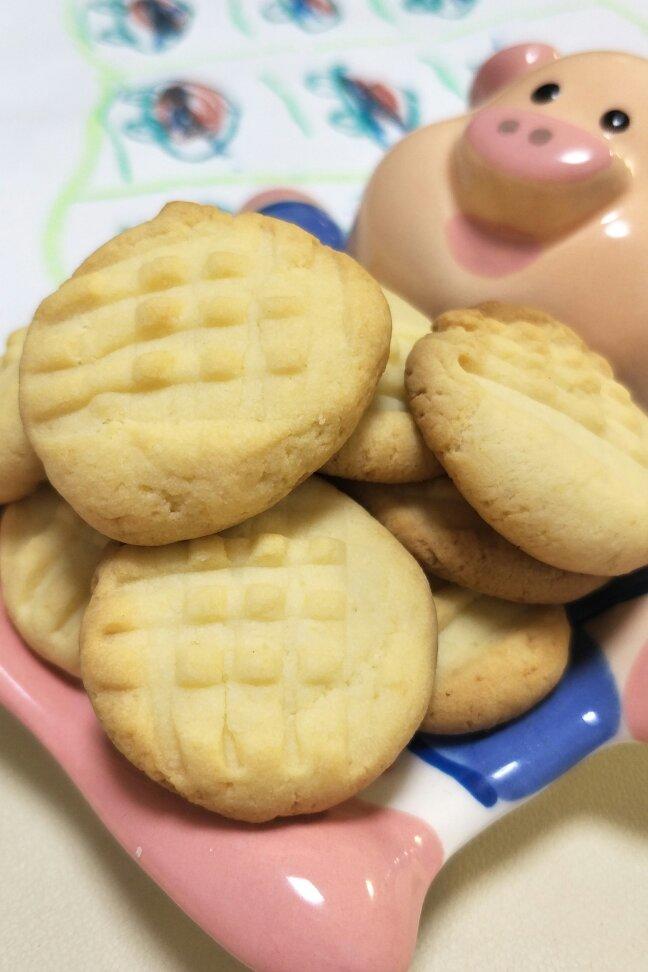 huanzhuzhu95做的牛奶饼干