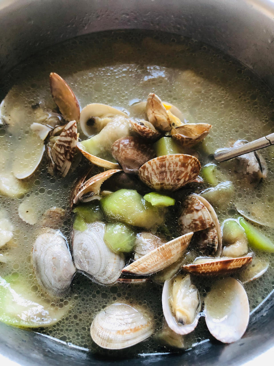 清热解燥•丝瓜蛤蜊汤•减脂友好