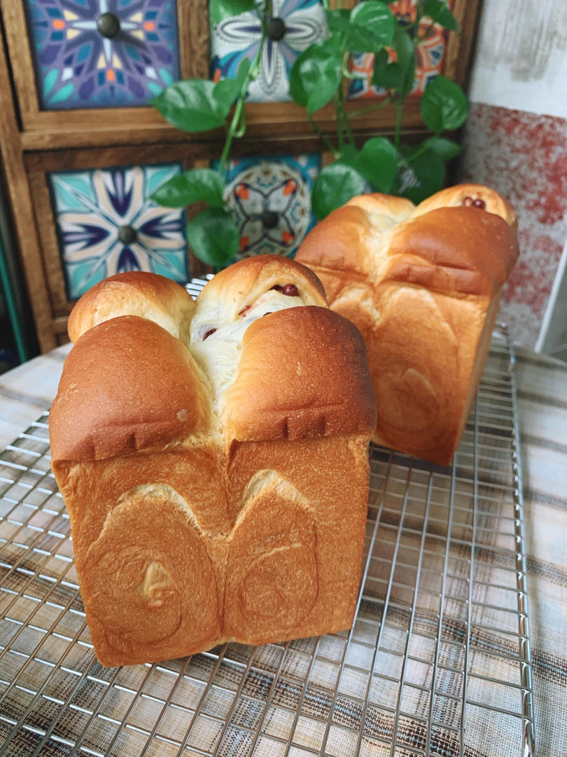 炼乳蜜豆面包卷