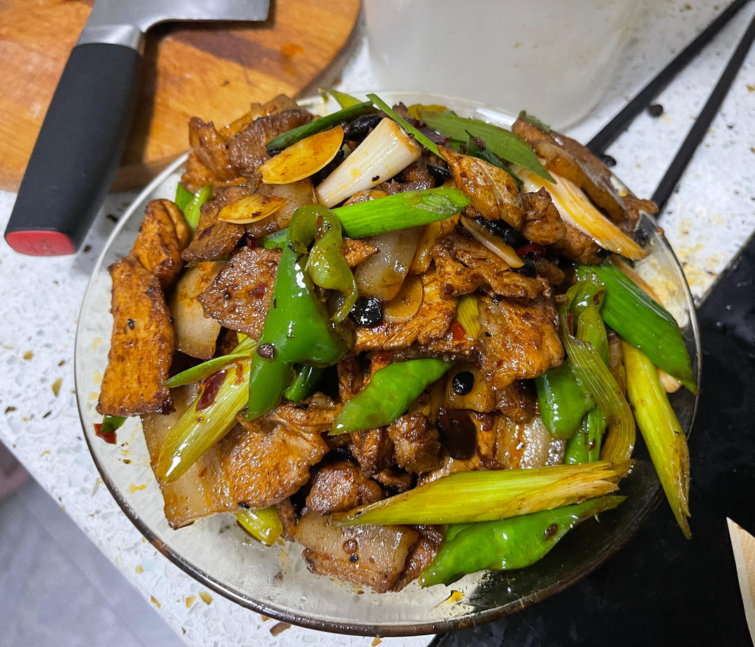 厨师长教你：“回锅肉”的正宗做法，先收藏