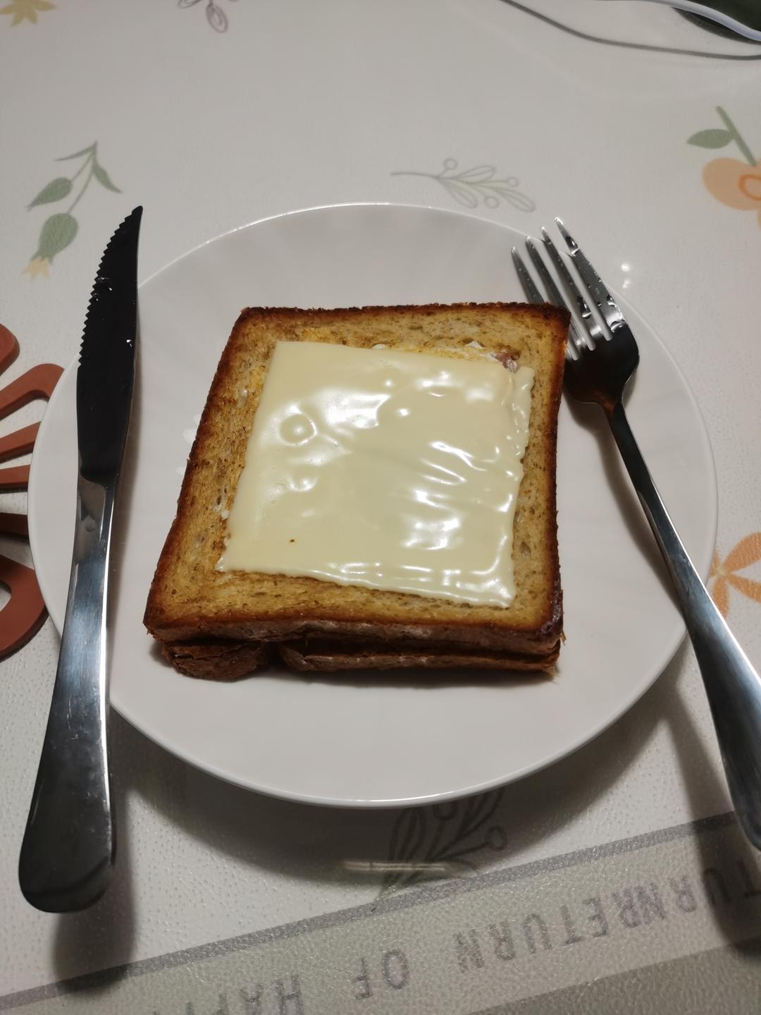 培根芝士煎蛋吐司片