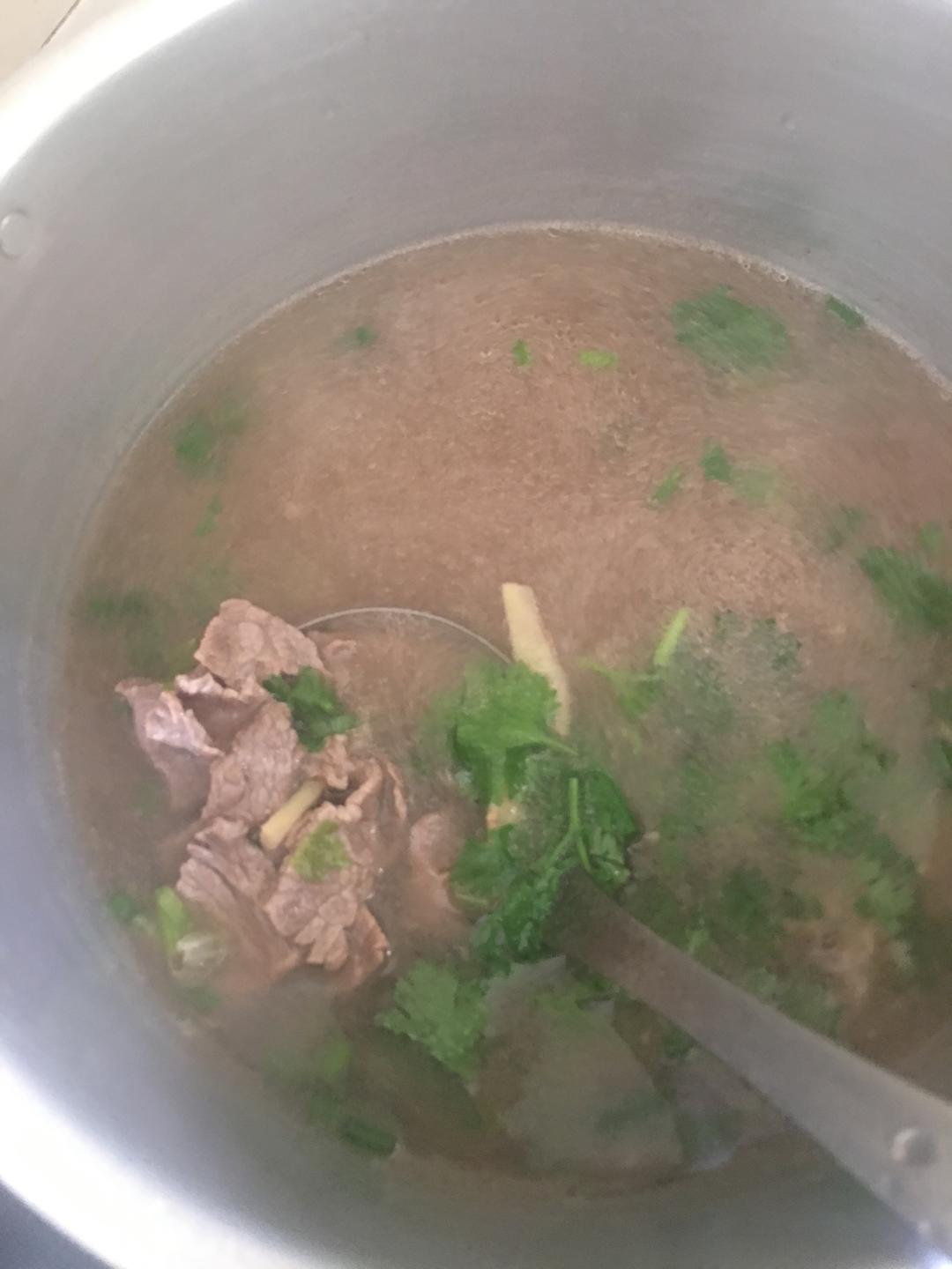 牛肉汤(家庭版)的做法