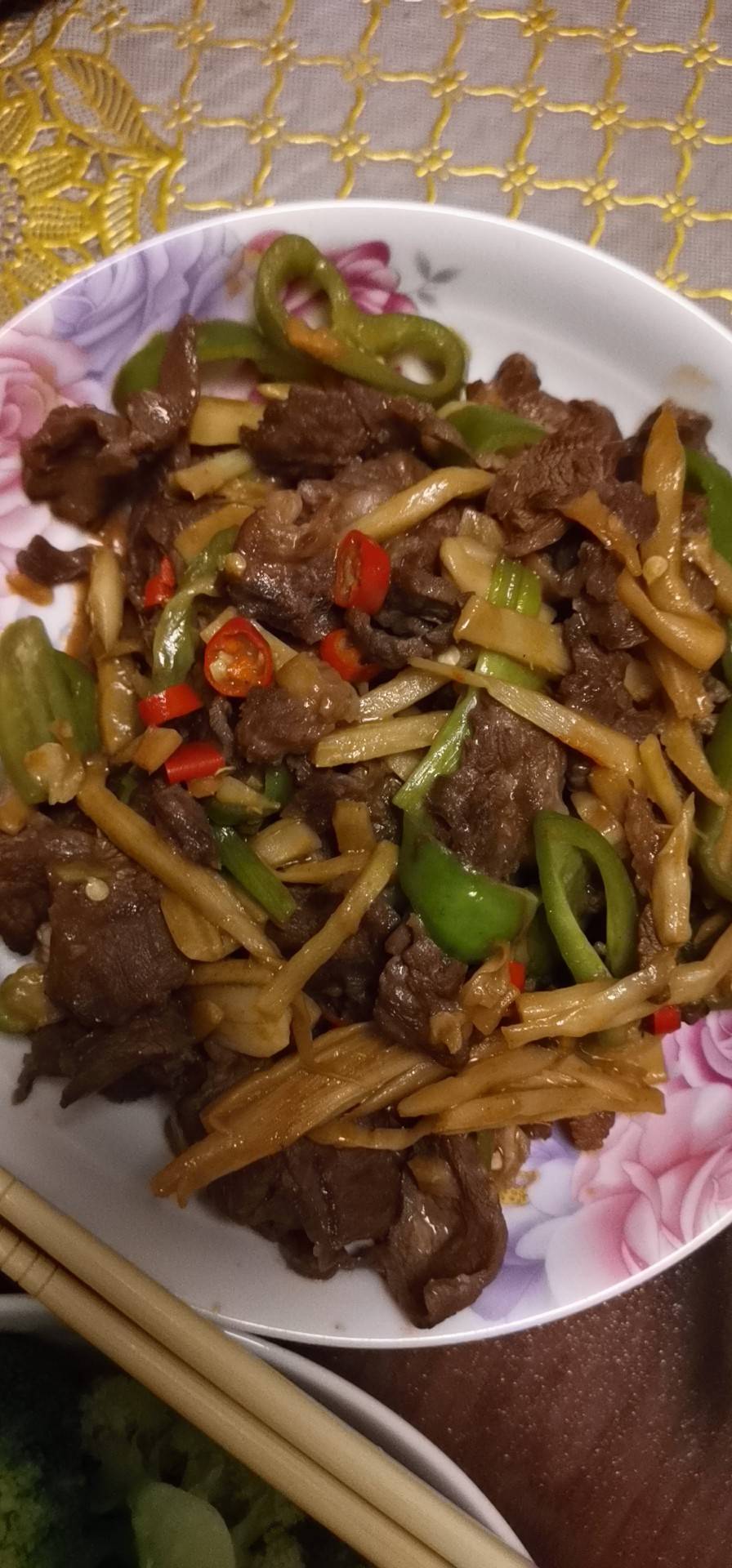 酸笋炒牛肉