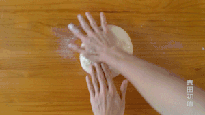 简单易学的椰蓉面包的做法 步骤27