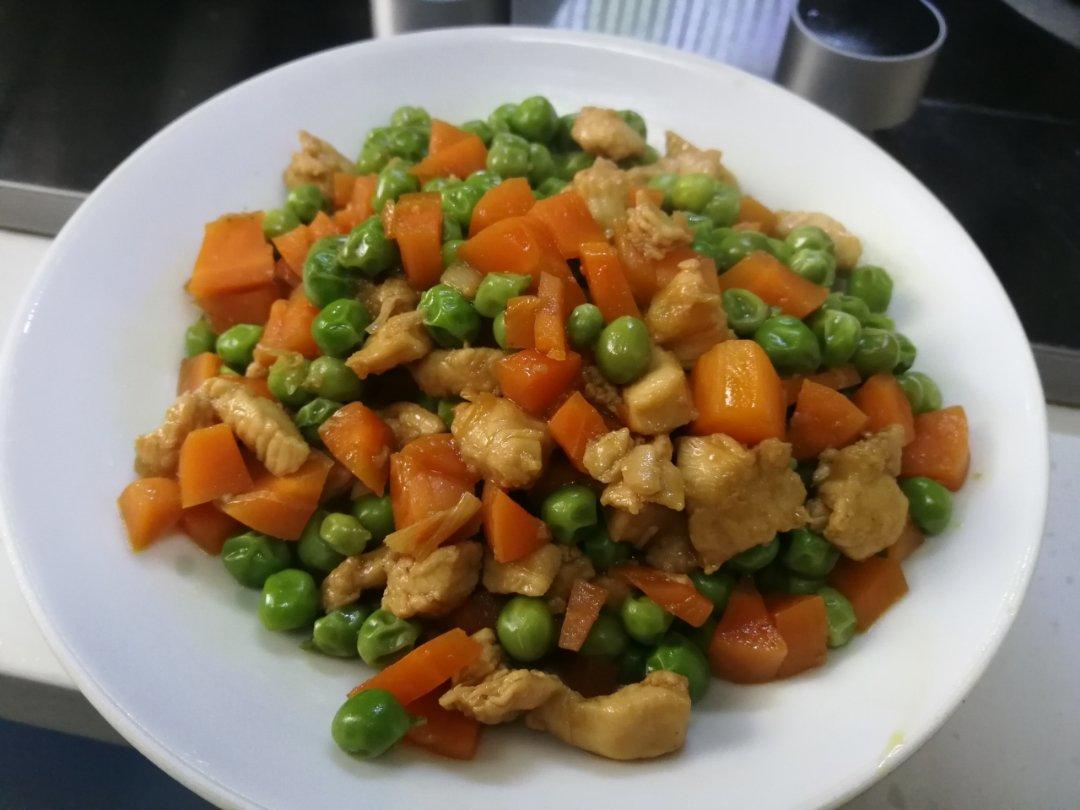 豌豆炒鸡胸肉