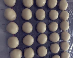 蛋黄酥的做法 步骤8