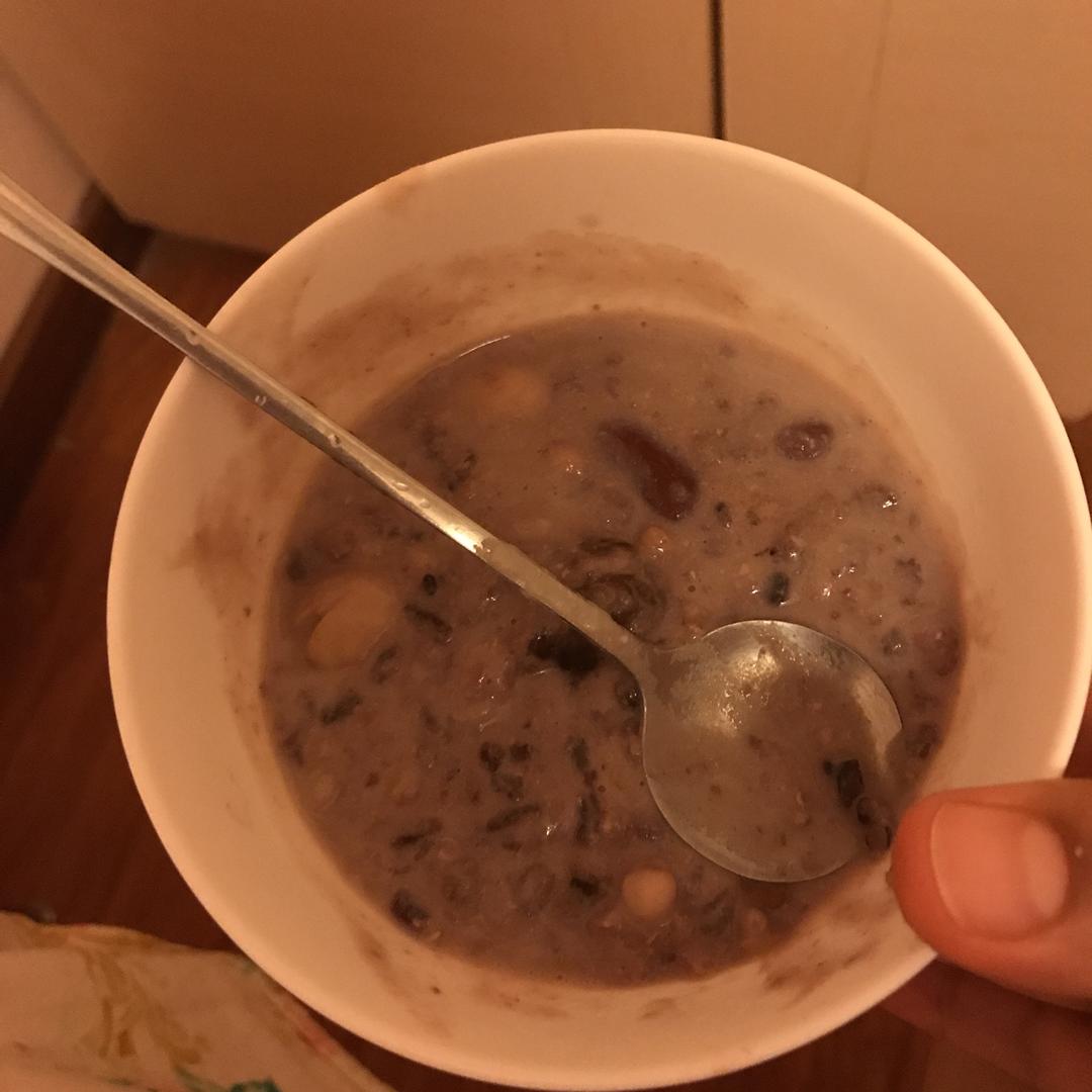 豆浆杂粮粥（别名：回归正轨粥）丨健康·三餐