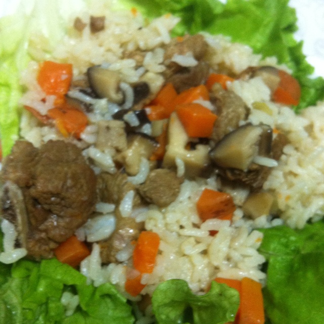 喷香排骨焖饭（爆好吃）