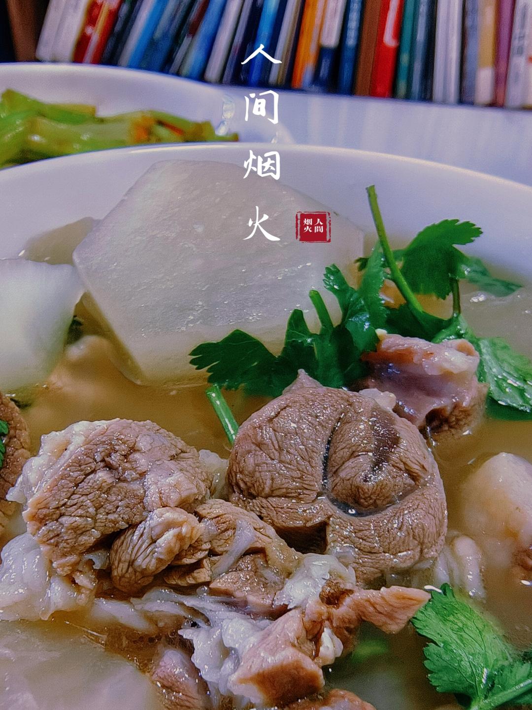 冬季暖锅，没有比萝卜炖羊肉更滋补的了
