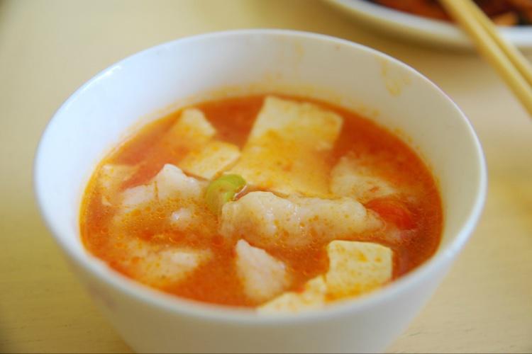 番茄龙利鱼豆腐汤的做法
