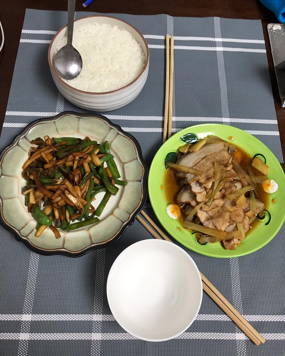 青椒素炒杏鲍菇