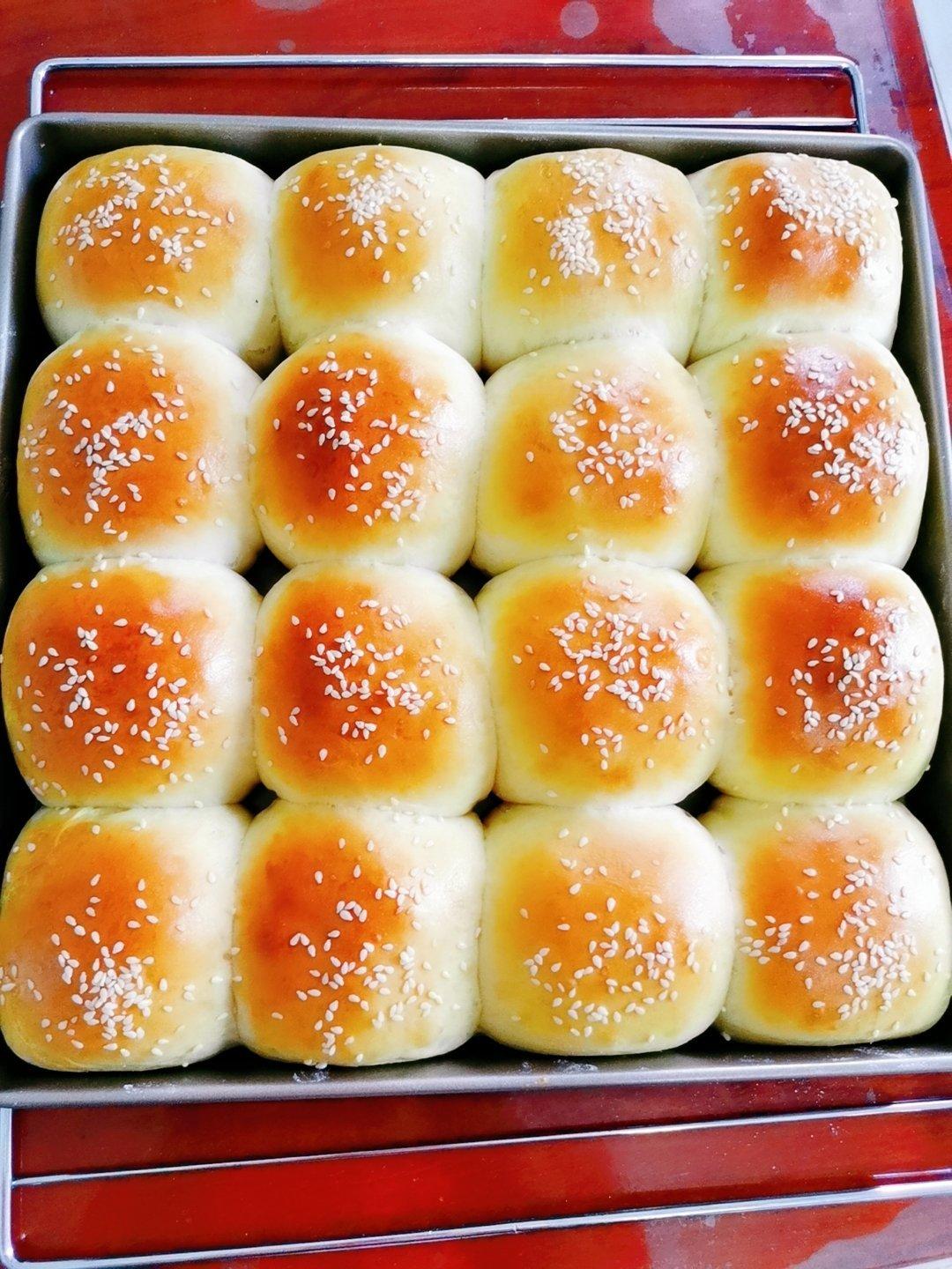 芝麻糖馅小餐包