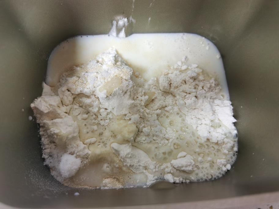 纯奶手撕吐司的做法 步骤1
