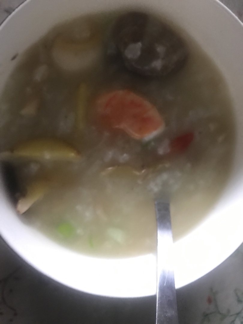 【视频】海鲜砂锅粥，吃货潮汕人的最爱！