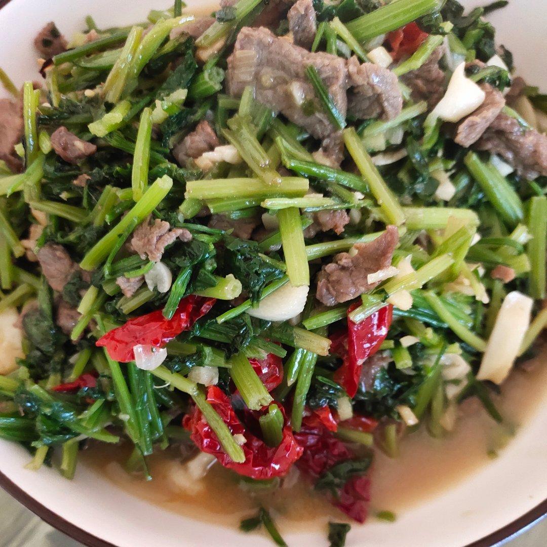 芹菜牛肉