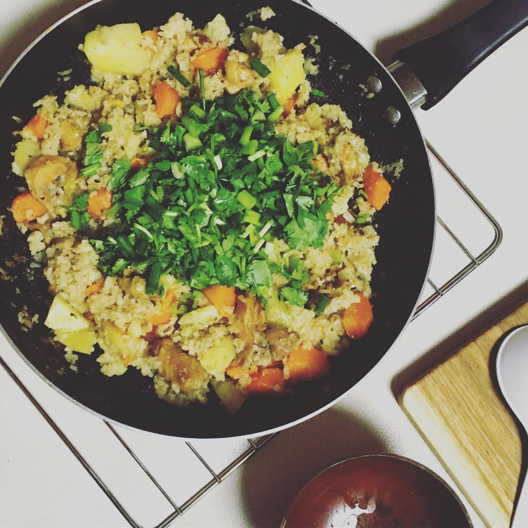 【健康三餐】香喷喷孜然鸡肉闷饭