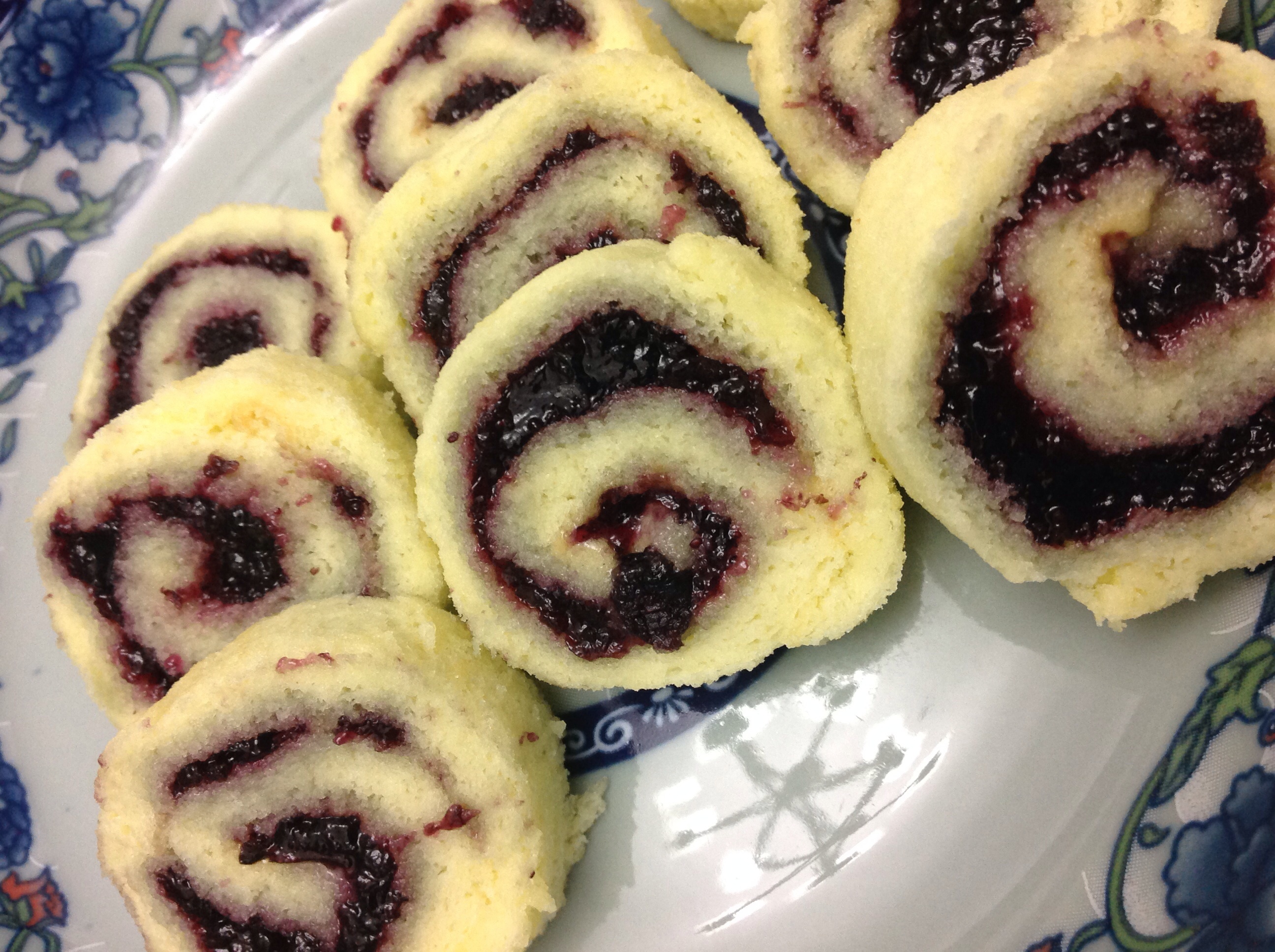 肉松戚风蛋糕卷