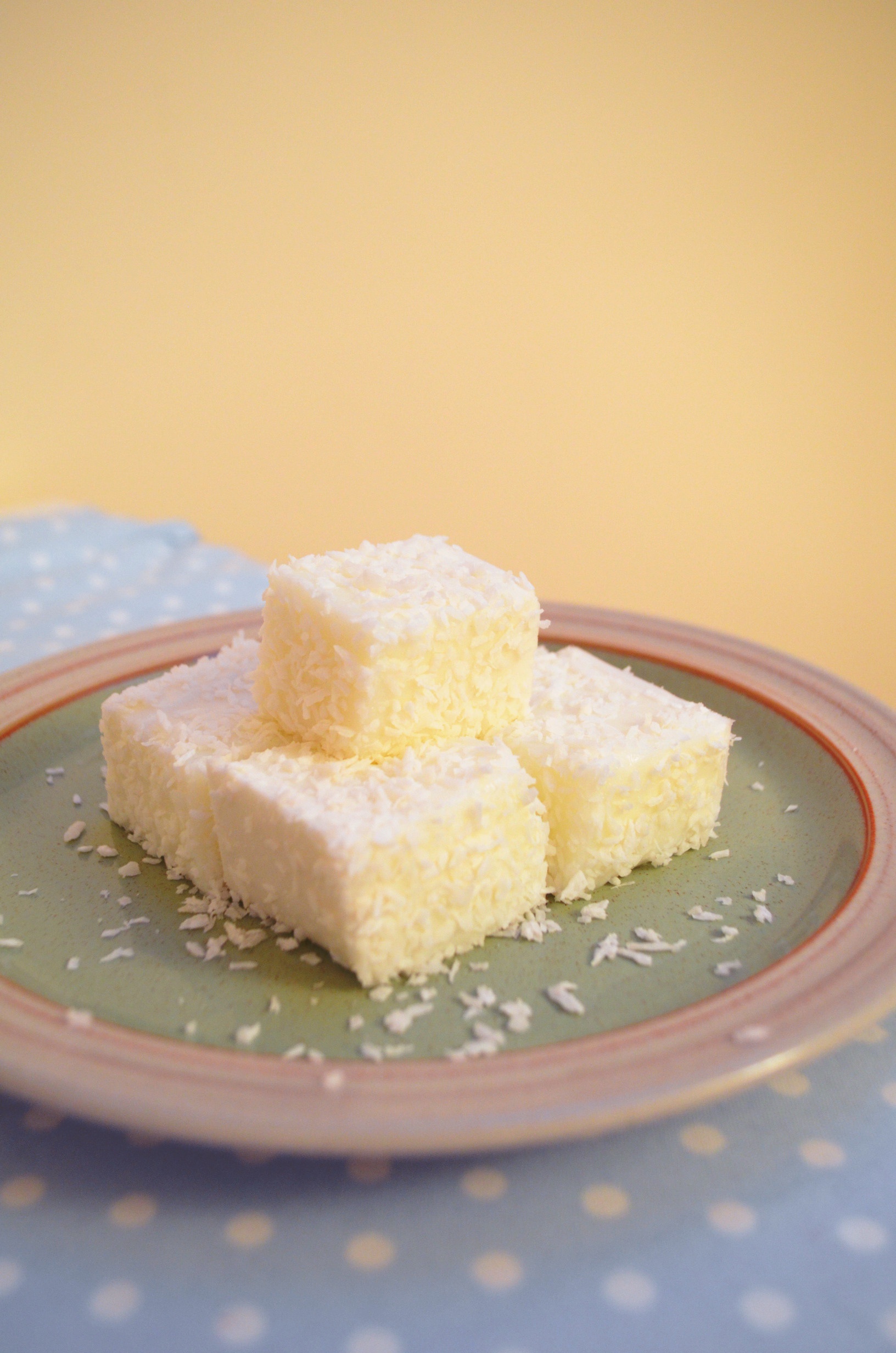 鲜奶椰汁糕