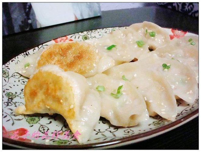 猪肉白菜生煎饺子的做法