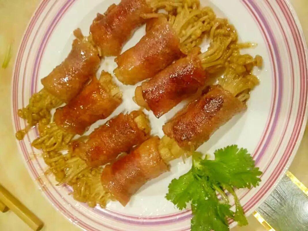 香煎培根金针菇卷