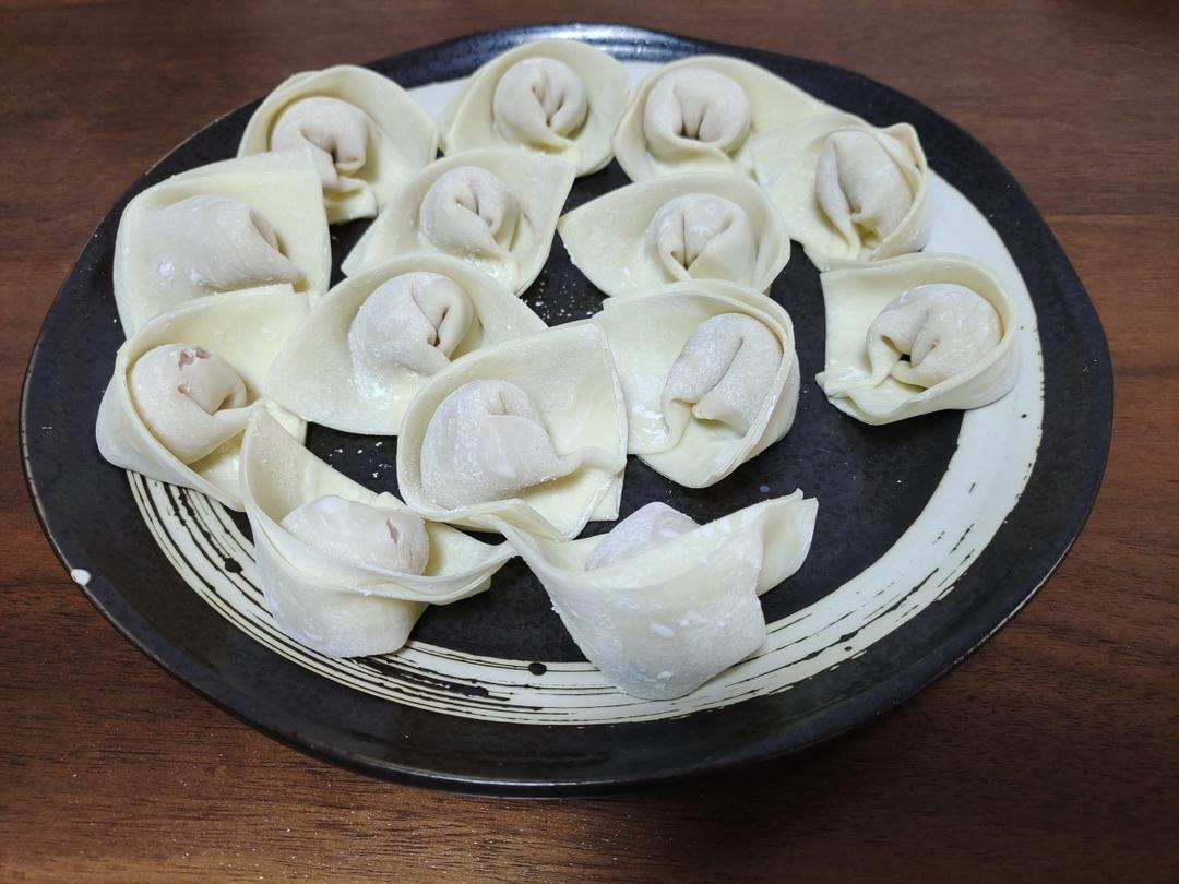 上海荠菜鲜肉馄饨（零失败，超详细，含包法）