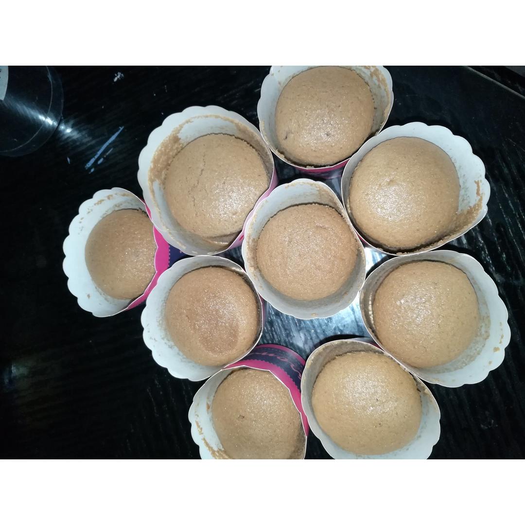 蛋香十足の海绵杯子蛋糕，伴手礼好选择。