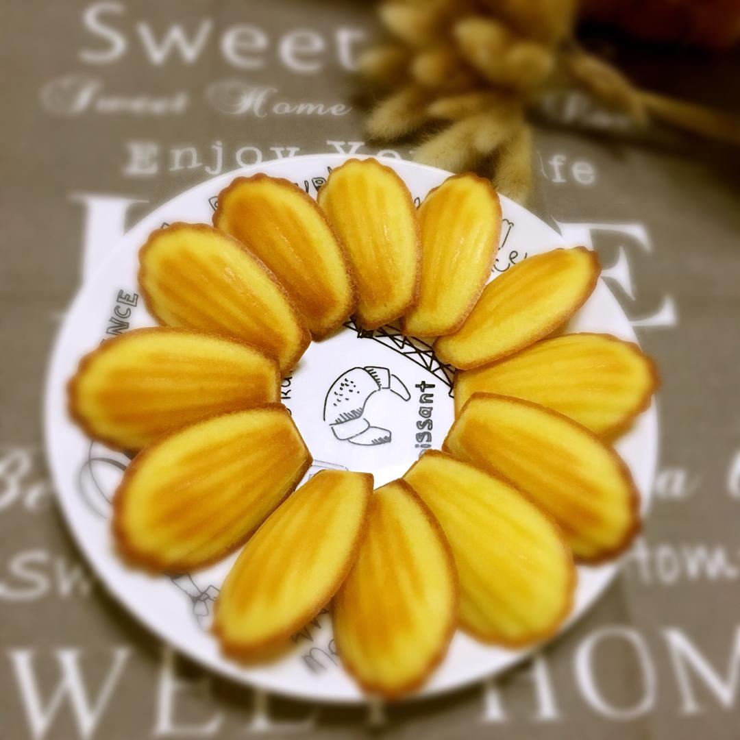 无泡打粉的玛德琳（君之方减糖减泡打粉）