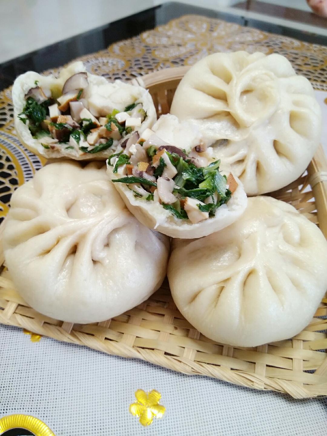 傻姑做的节省一半时间的大包子另付翠绿菜包子肉包子腹黑包子食谱