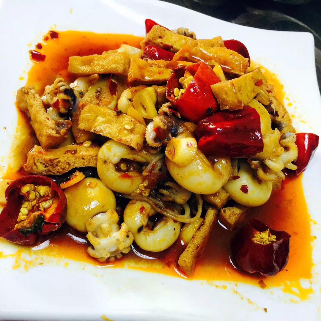 豆瓣酱爆墨鱼仔