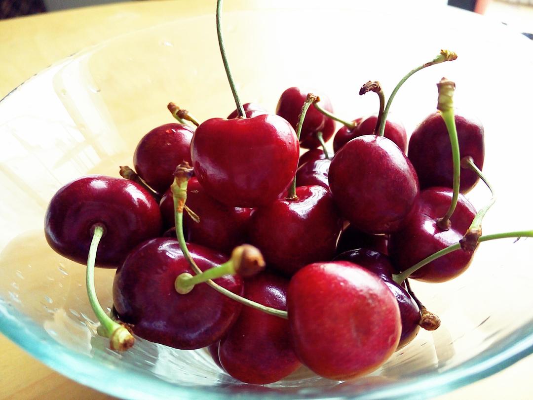 清爽甜美车厘子的做法 步骤2