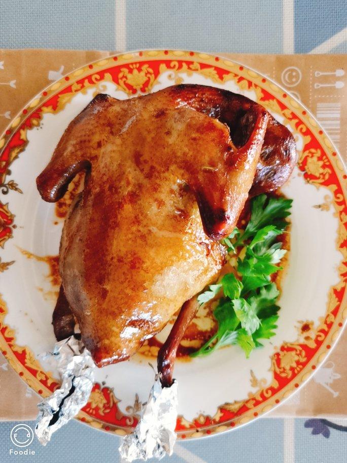 脆皮烤乳鸽
