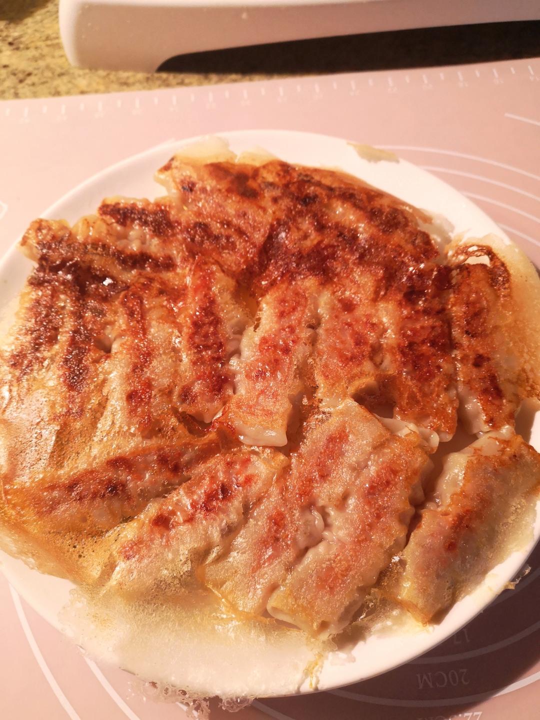 不会失败的冰花锅贴