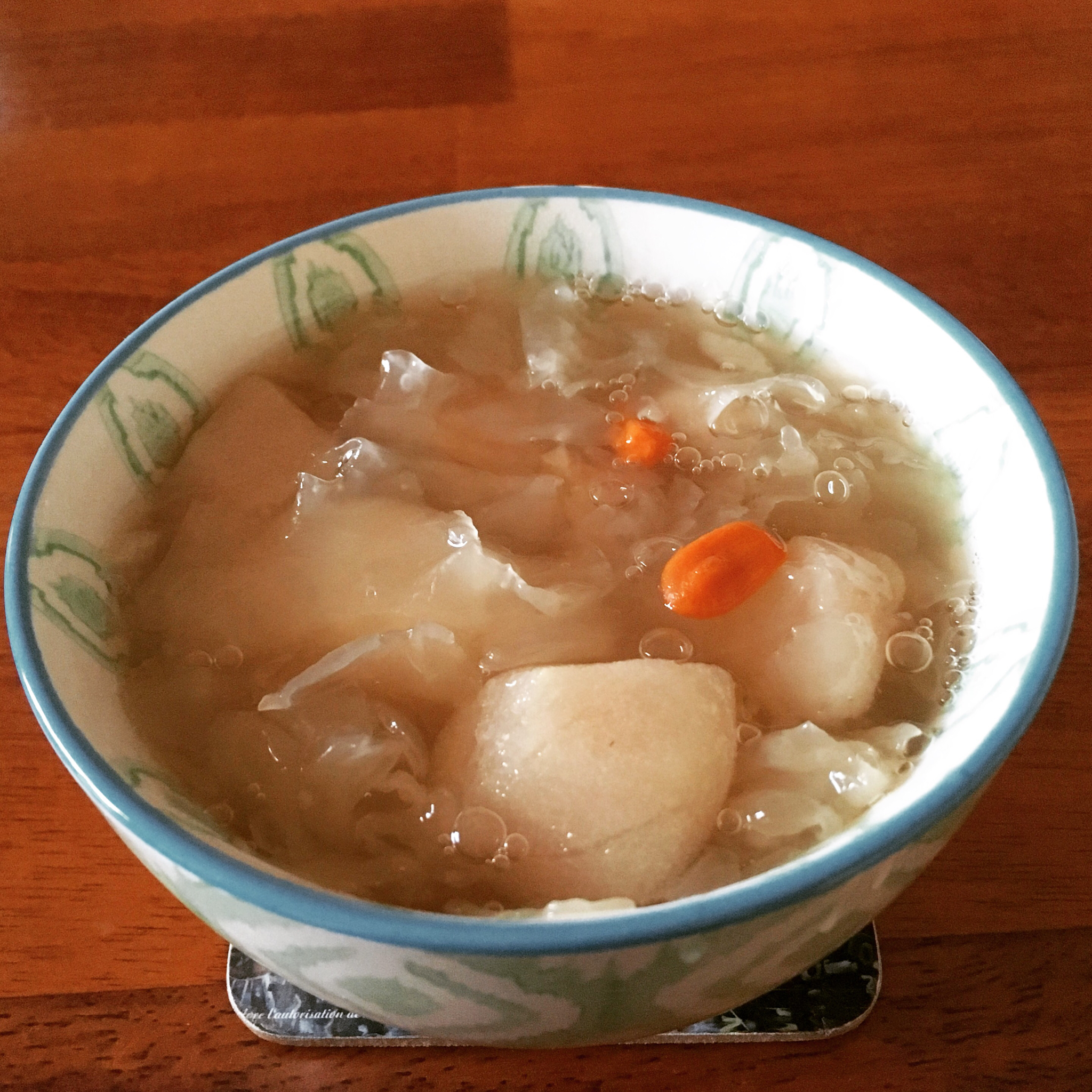 银耳冰糖炖雪梨