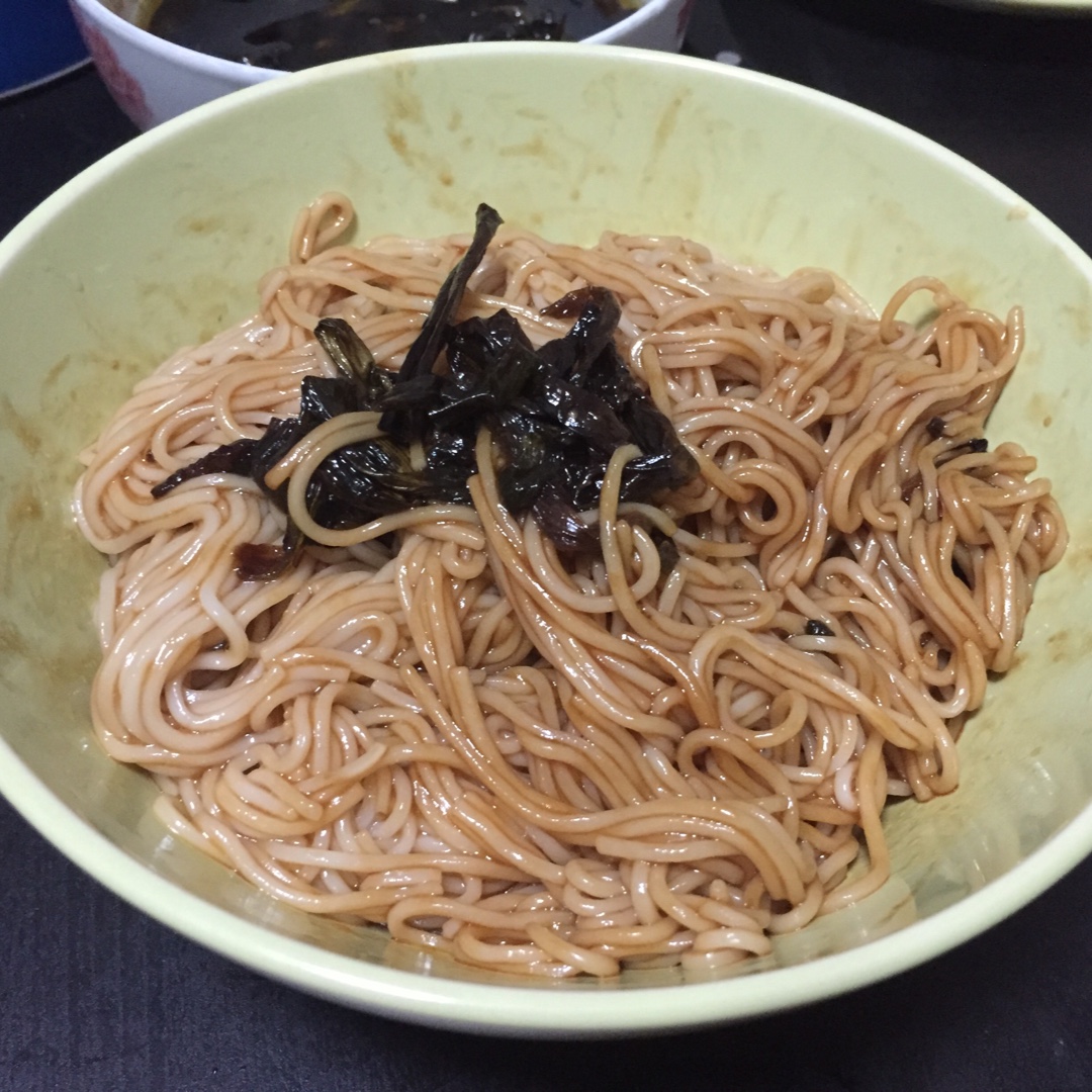 葱油拌面Spring Onion Noodles