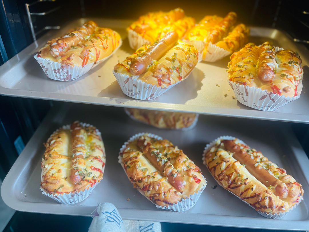 软fufu的经典肉松肠仔包