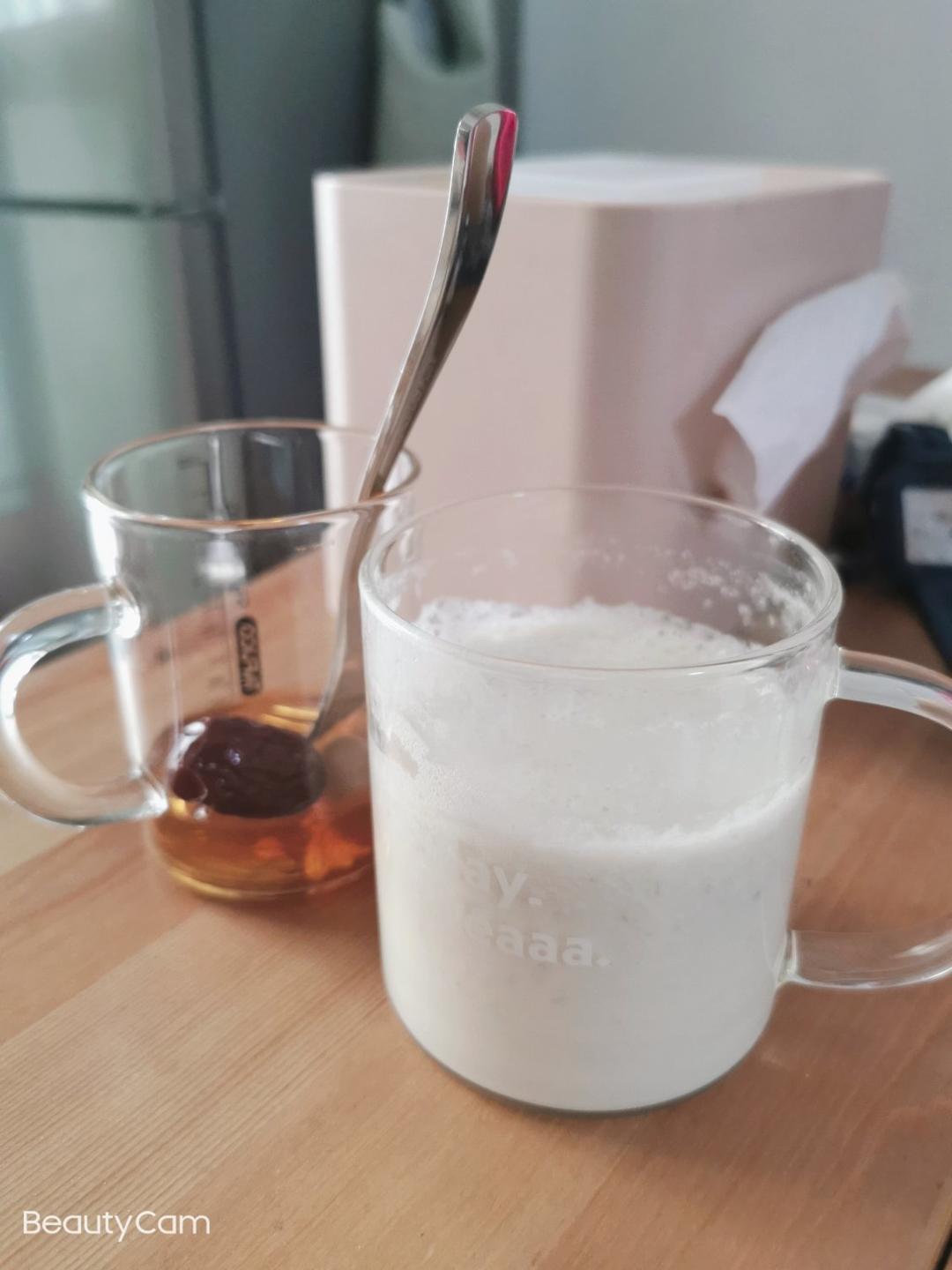 枇杷雪梨糖水【5月北鼎养生壶食谱】