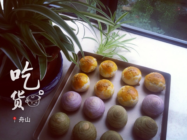 蛋黄酥~紫薯、抹茶、原味~花好月圆，中秋快乐~内附一次做六色蛋黄酥方法~