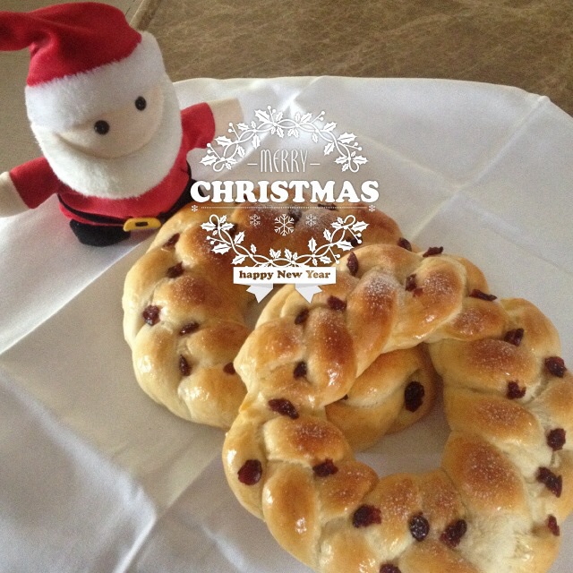 炼奶圣诞花环面包