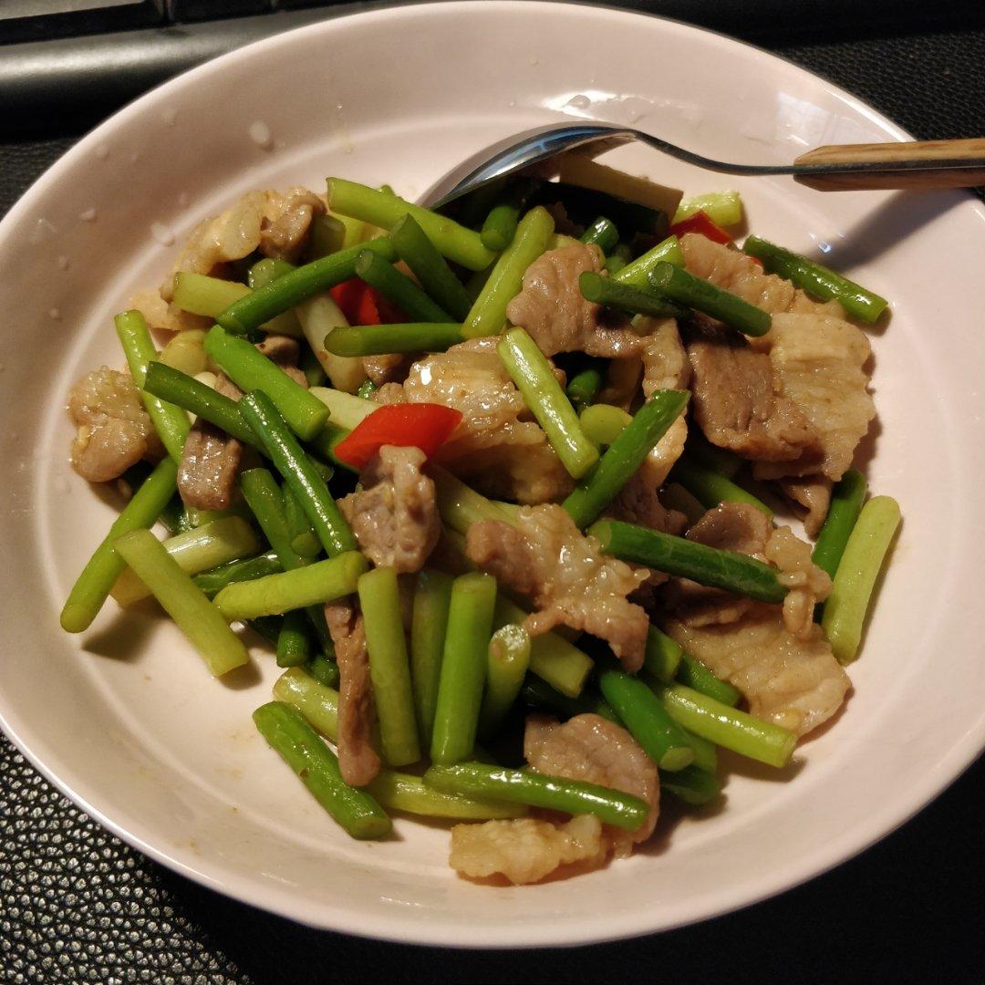 妈妈牌蒜薹炒肉
