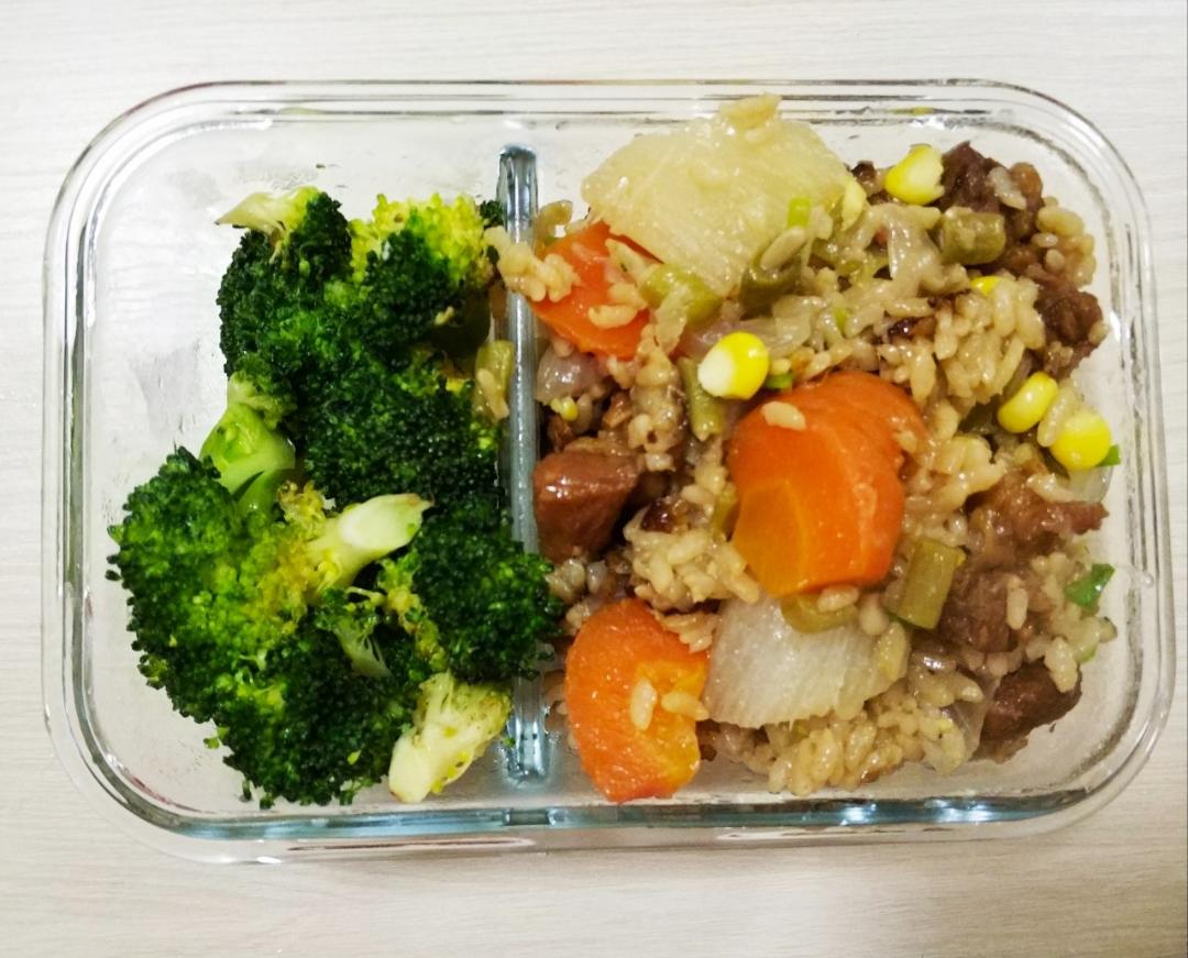 土豆牛腩焖饭