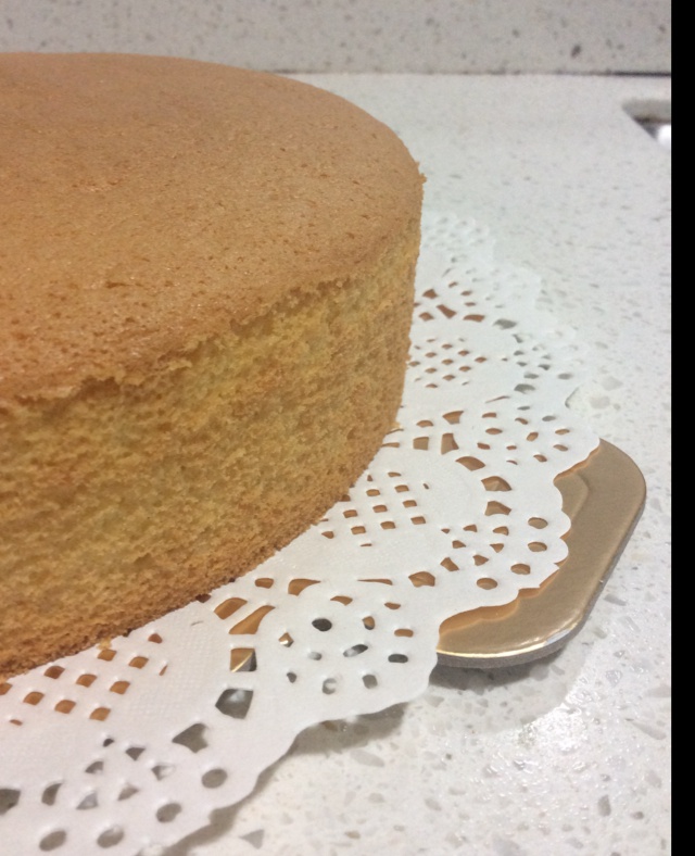 简单好做的8寸戚风蛋糕