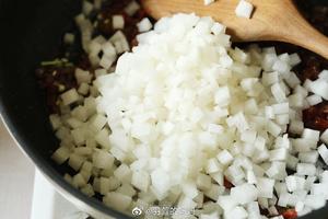 北鼎铸铁锅食谱｜腊肠萝卜饭的做法 步骤8