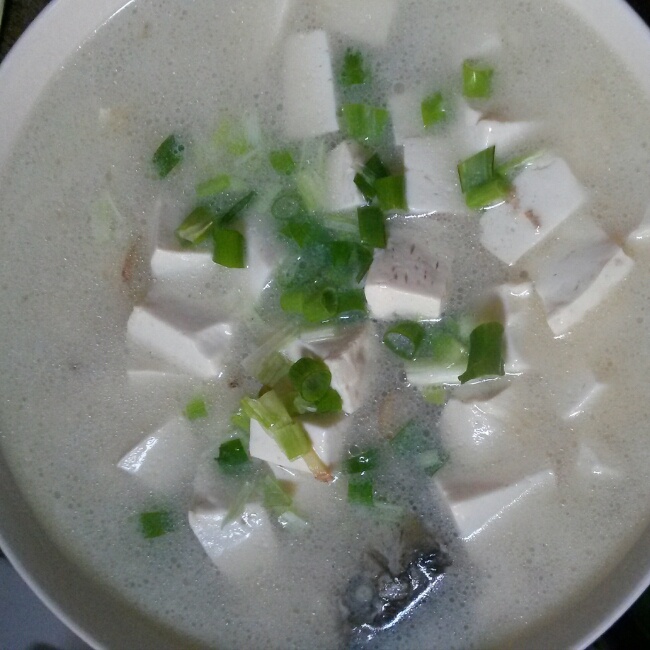 鲫鱼豆腐汤