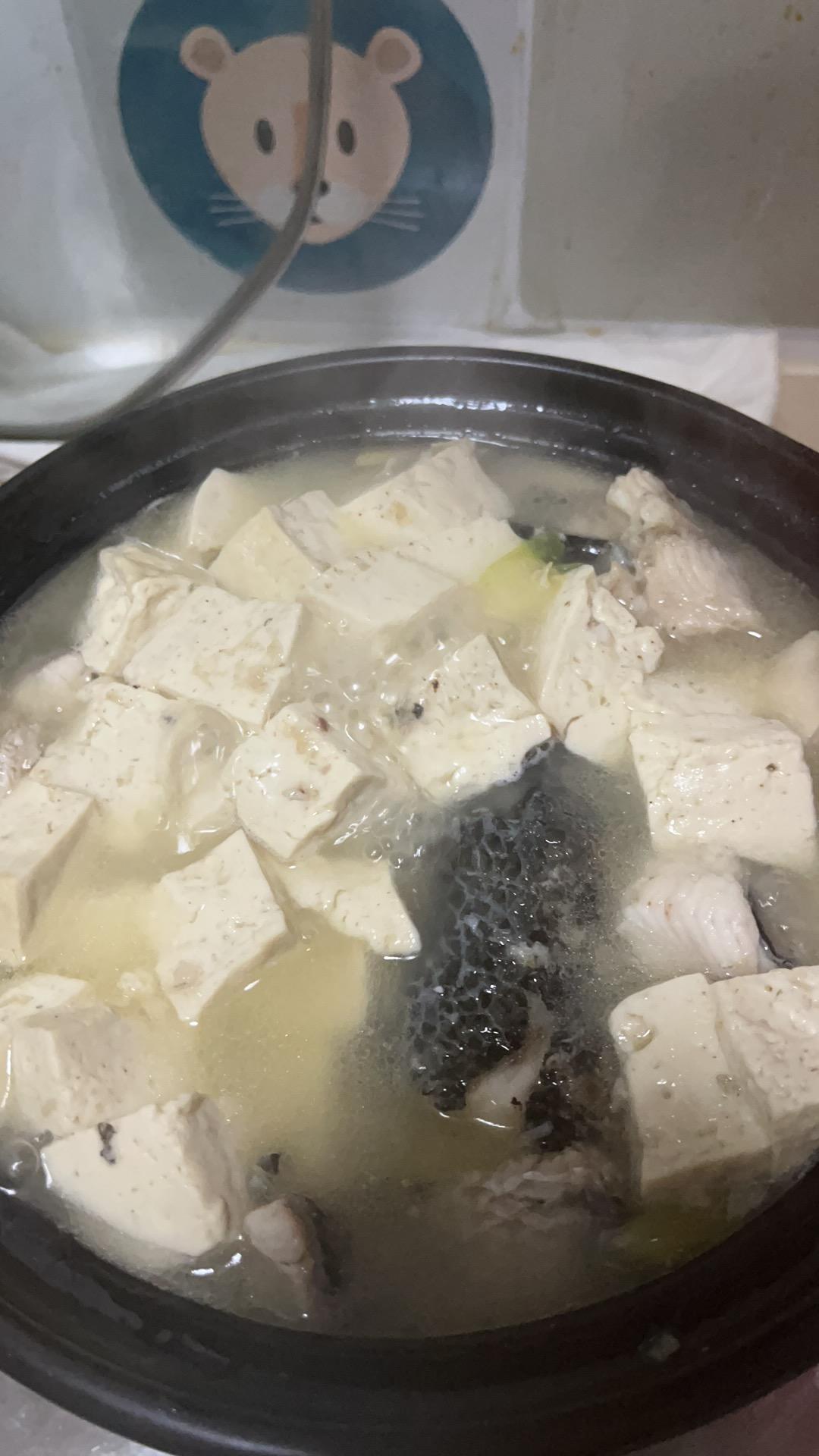 黑鱼豆腐汤