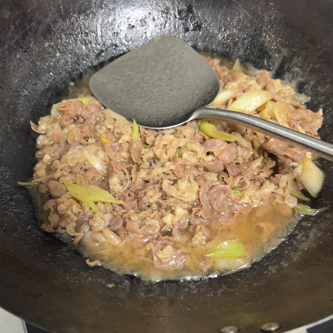 炒了20多年的葱爆羊肉