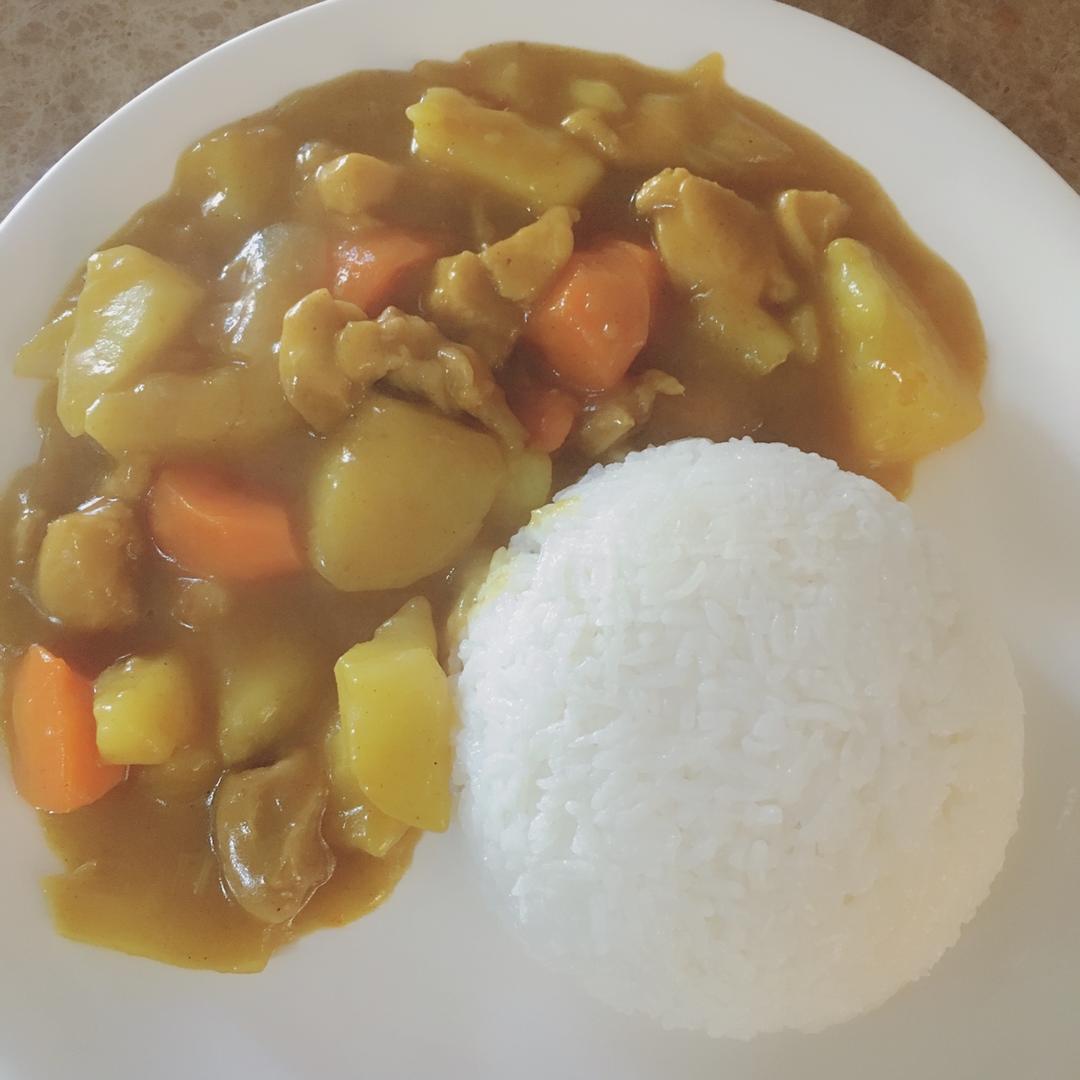 咖喱鸡肉饭