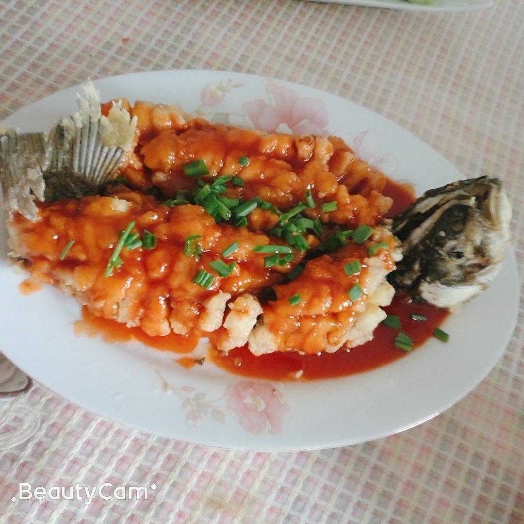 厨师长教大家：“松鼠鱼”的家常做法，酸甜可口