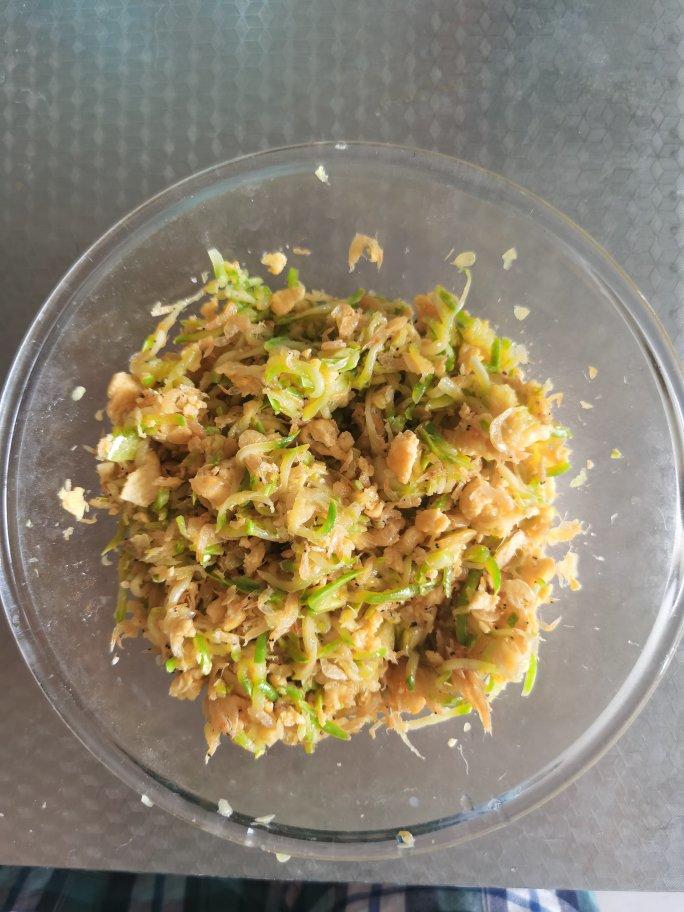 超好吃西葫芦蒸饺